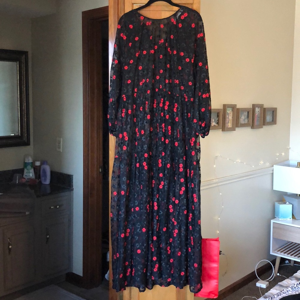 lace maxi dress